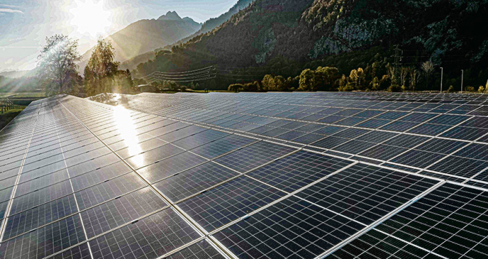 EU: Massiver Solarstrom-Überschuss!